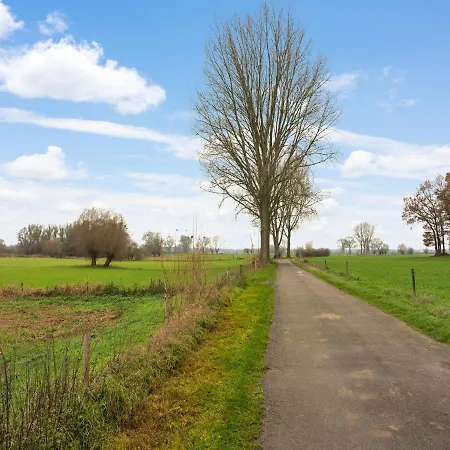 Holiday home For Cyclists Walkers In Achterhoek Eefde