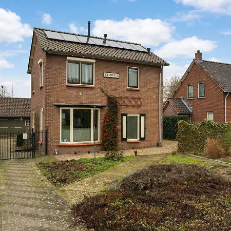 Dom wakacyjny For Cyclists Walkers In Achterhoek *